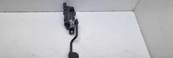 Nissan Almera Tino Accelerator throttle pedal 18002BU401