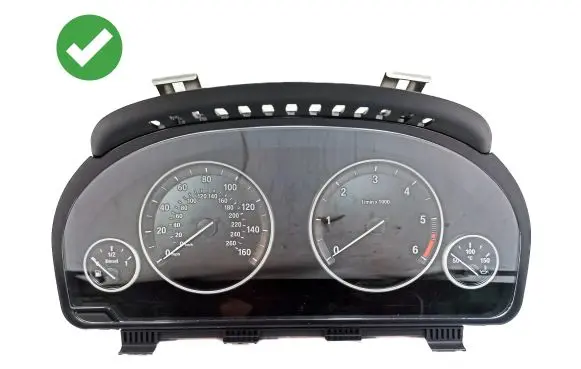 BMW 5 F10 F11 Speedometer (instrument cluster) 9339896 IK933989601 933989601