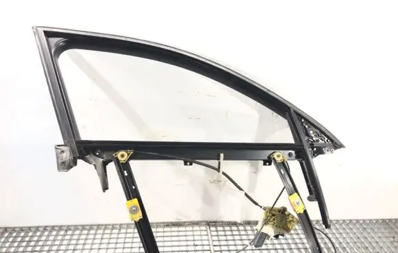 Audi A6 S6 C6 4F Front door window regulator with motor 