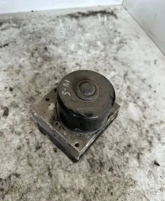 Volkswagen Golf IV ABS Pump 1J0907379G