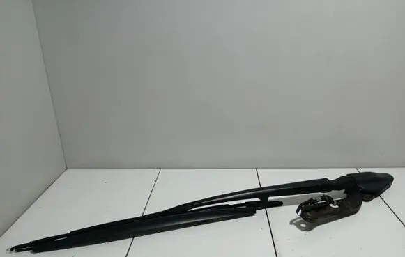 BMW 7 E65 E66 Windshield/front glass wiper blade 7069166