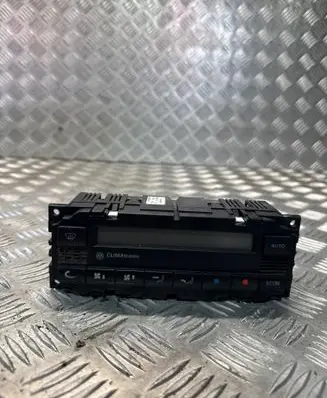 Volkswagen PASSAT B5.5 Climate control unit 3B1907044K