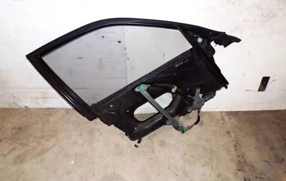 Audi A6 S6 C4 4A Front door window/glass frame 4A0837398B