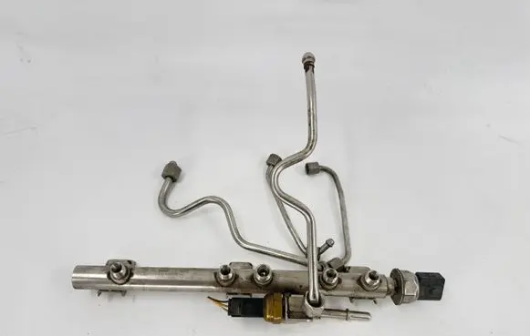 BMW 1 E81 E87 Fuel main line pipe 7562474