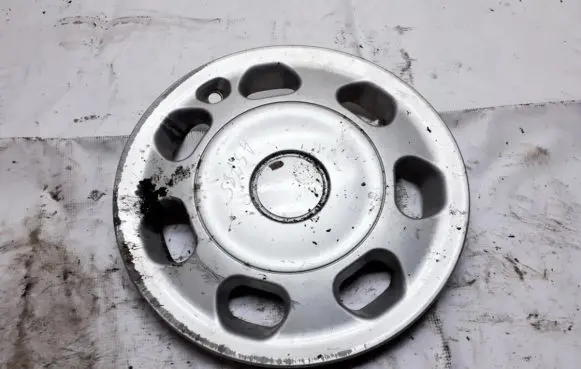 Volkswagen PASSAT B3 R15 wheel hub/cap/trim 3A0601147A