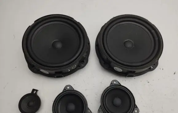 Audi A1 Audio system kit 83A035415 82A035709