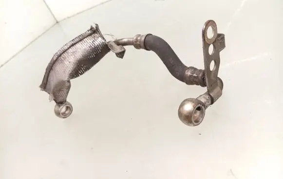 Audi A4 S4 B7 8E 8H Turbo turbocharger oiling pipe/hose 06D121497A