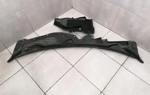 Ford Mustang VI Dash center speaker trim cover FR3B63018A15BA