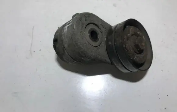 Chrysler Voyager Generator/alternator belt tensioner