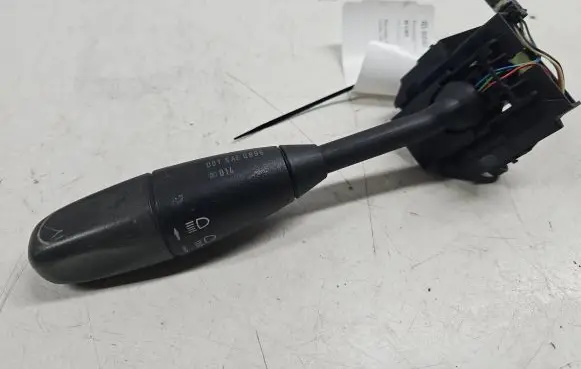 Mercedes-Benz E W211 Indicator stalk A1715402245