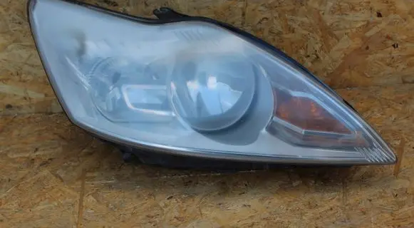 Ford Mondeo MK II Headlight/headlamp 8M5113W029AE