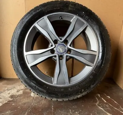 Mercedes-Benz C W205 R17 alloy rim A2054010800 T17H2E7485