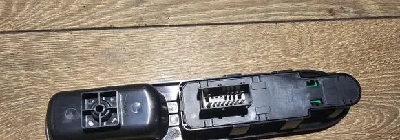 Peugeot 207 Electric window control switch 6554qc