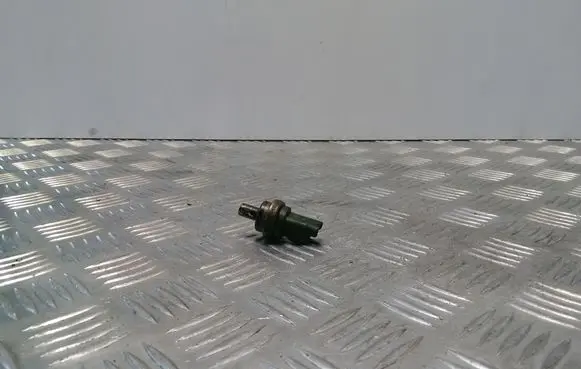 Coolant temperature sensor