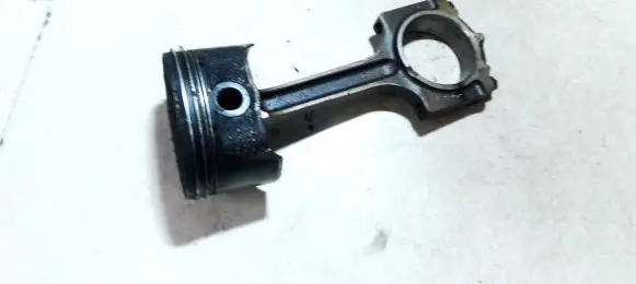 Volvo V50 Piston with connecting rod
