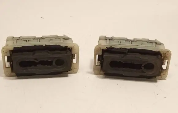 Peugeot 308 Radiator mount bracket ESF1002500