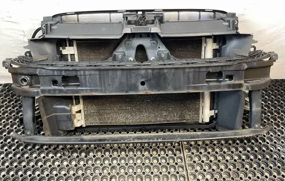 Volkswagen PASSAT B8 Radiator support slam panel 