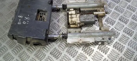 Audi A8 S8 D3 4E Seat adjustment motor 0130002909 900836-102
