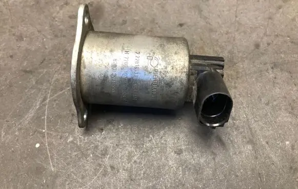 Renault Laguna II EGR valve 72281833 770107471 8200293950