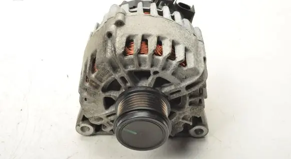 Volvo V40 Generator/alternator 31285399