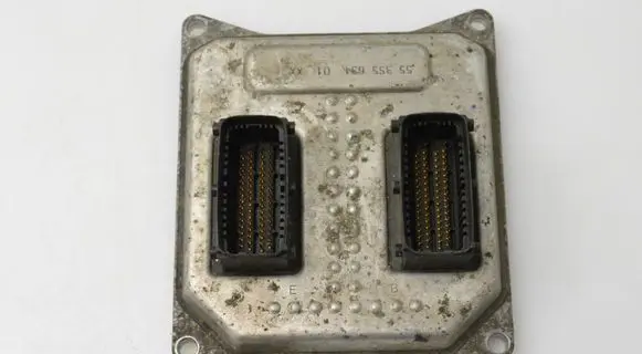 Opel Vectra C Engine control unit/module 55355631