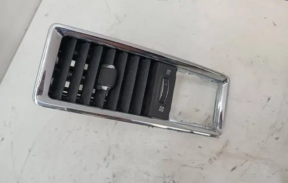 Dodge PickUp RAM SRT-10 Other interior part 1WA64DX9AC 70041044