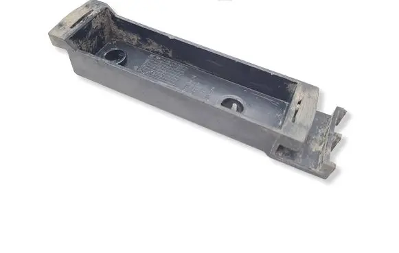 Mercedes-Benz Sprinter W901 W902 W903 W904 Front bumper mounting bracket 9018850014