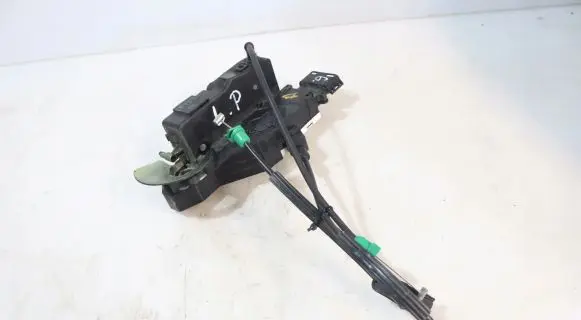 Citroen C3 Picasso Front door lock