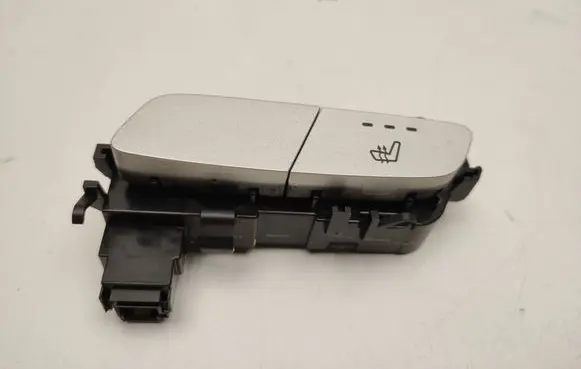 Mercedes-Benz EQC Seat heating switch A2059053218