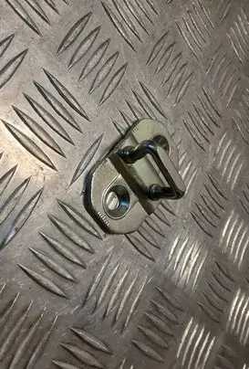 Mercedes-Benz ML W164 Rear door lock loop/hook striker 