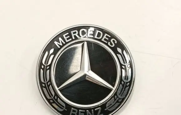 Mercedes-Benz A W176 Manufacturer badge logo/emblem A0008171801