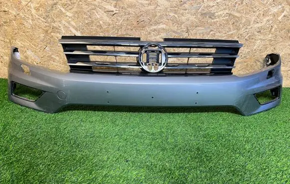 Volkswagen Tiguan Front bumper 5NA807721