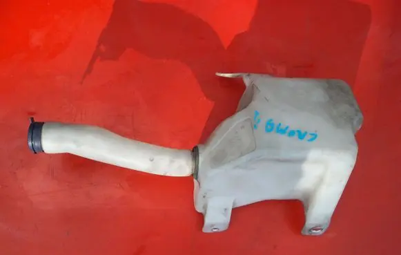 Fiat Croma Windshield washer fluid reservoir/tank