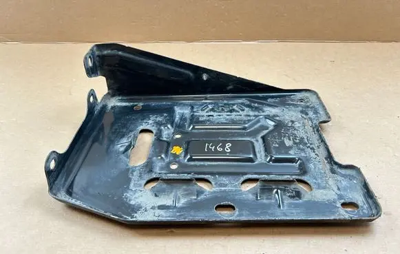 Chevrolet Avalanche Battery tray 15872637