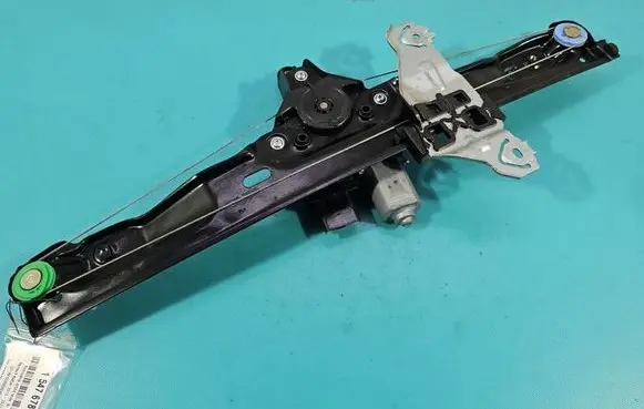 Renault Kadjar Front door window regulator with motor 807218568R IMPRK1547678