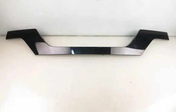 BMW X3 E83 Trunk door license plate light bar 