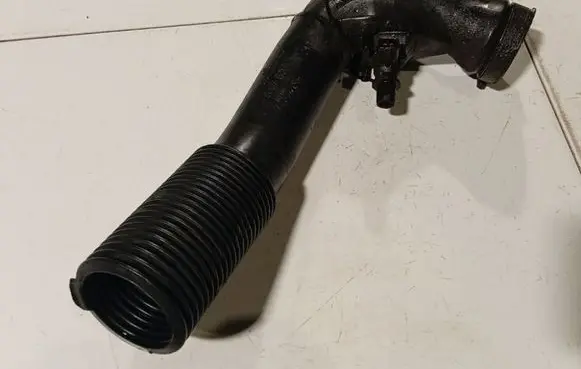 Volvo S60 Air intake hose/pipe 9475265