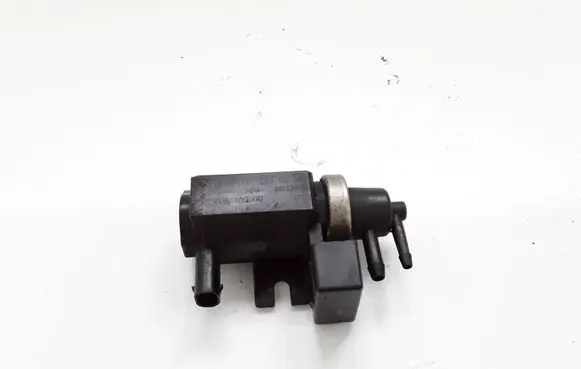 Mercedes-Benz A W169 Turbo solenoid valve A0051535528 70078200 05T103