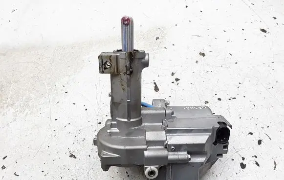 Nissan Qashqai Steering wheel axle