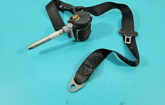 Mercedes-Benz Sprinter W901 W902 W903 W904 Front seatbelt 0028607885 IMPRK1528217