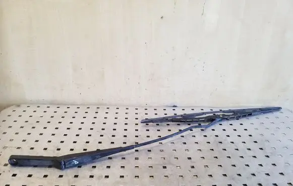 Volkswagen Transporter - Caravelle T4 Front wiper blade arm 701955410A