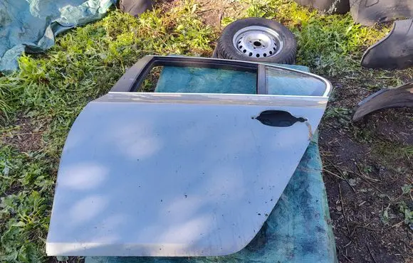 BMW 5 E60 E61 Rear door 41527158501