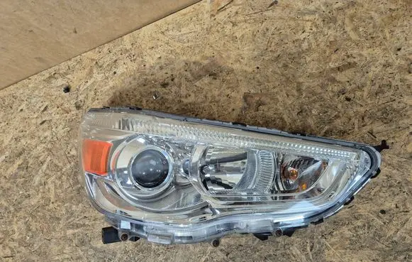 Mitsubishi ASX Headlight/headlamp