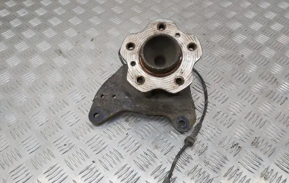 Nissan Qashqai Rear wheel hub