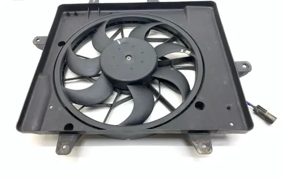 Chrysler PT Cruiser Radiator cooling fan shroud