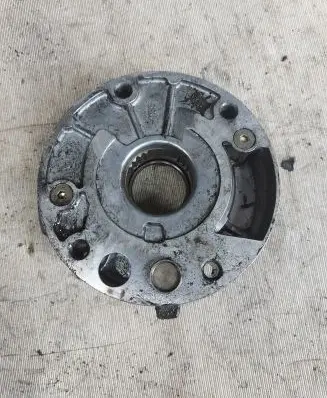 Volvo XC90 Oil pump 3063737