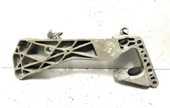 BMW 3 F30 F35 F31 Gearbox mounting bracket 6769281