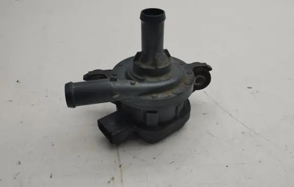 Toyota C-HR I Electric auxiliary coolant/water pump 2562037140