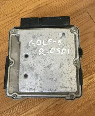 Volkswagen Golf V Engine control unit/module 03G906016GJ 1039S07510 0281012221