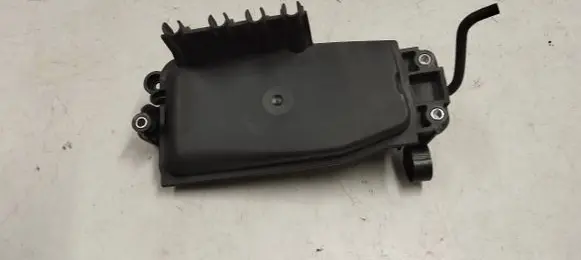 Vacuum air tank